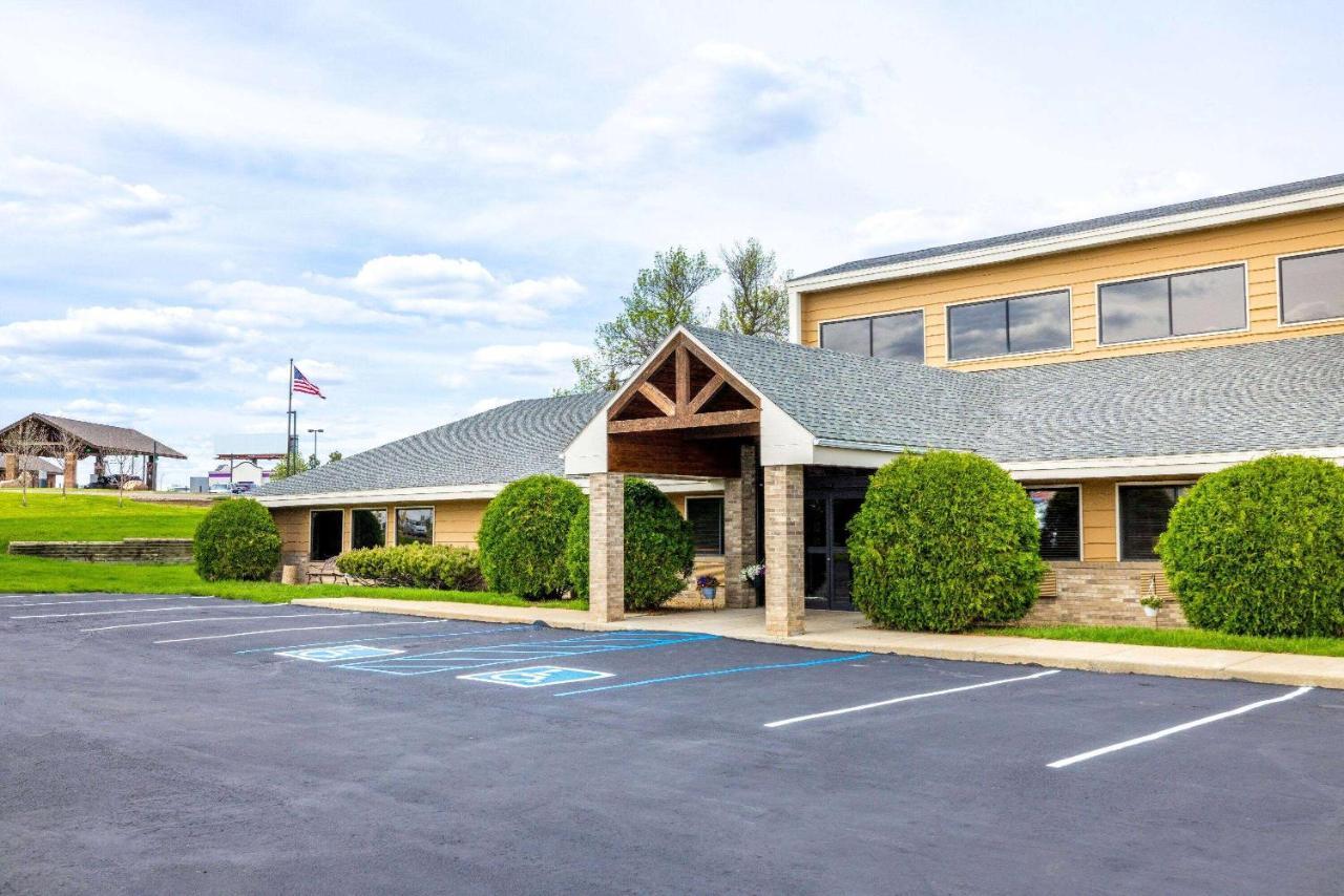 Americinn By Wyndham Dickinson Eksteriør bilde