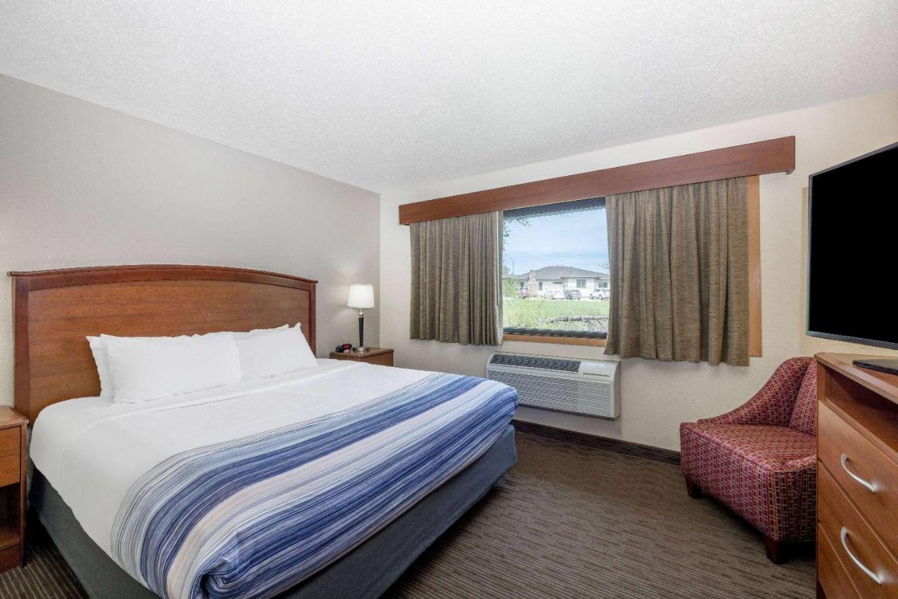 Americinn By Wyndham Dickinson Eksteriør bilde