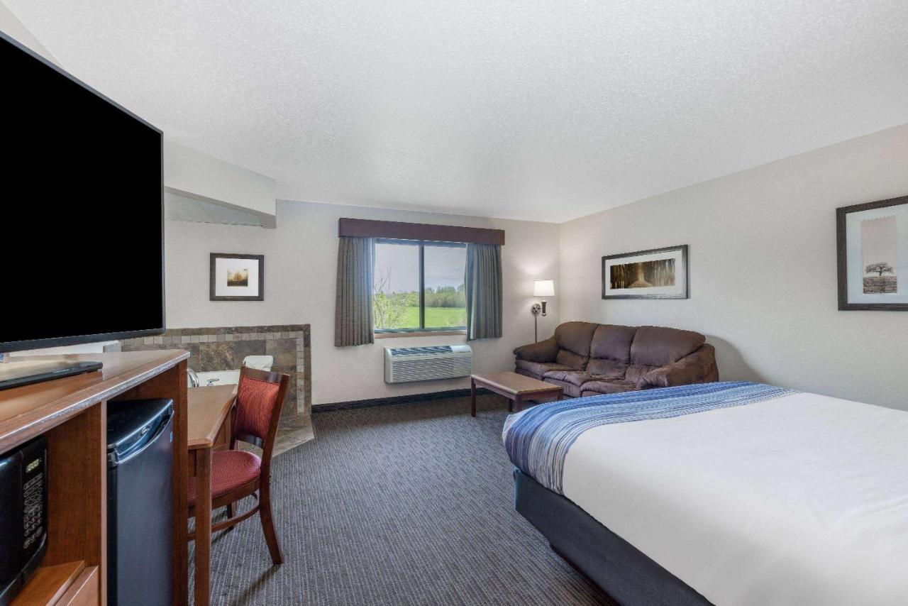 Americinn By Wyndham Dickinson Eksteriør bilde