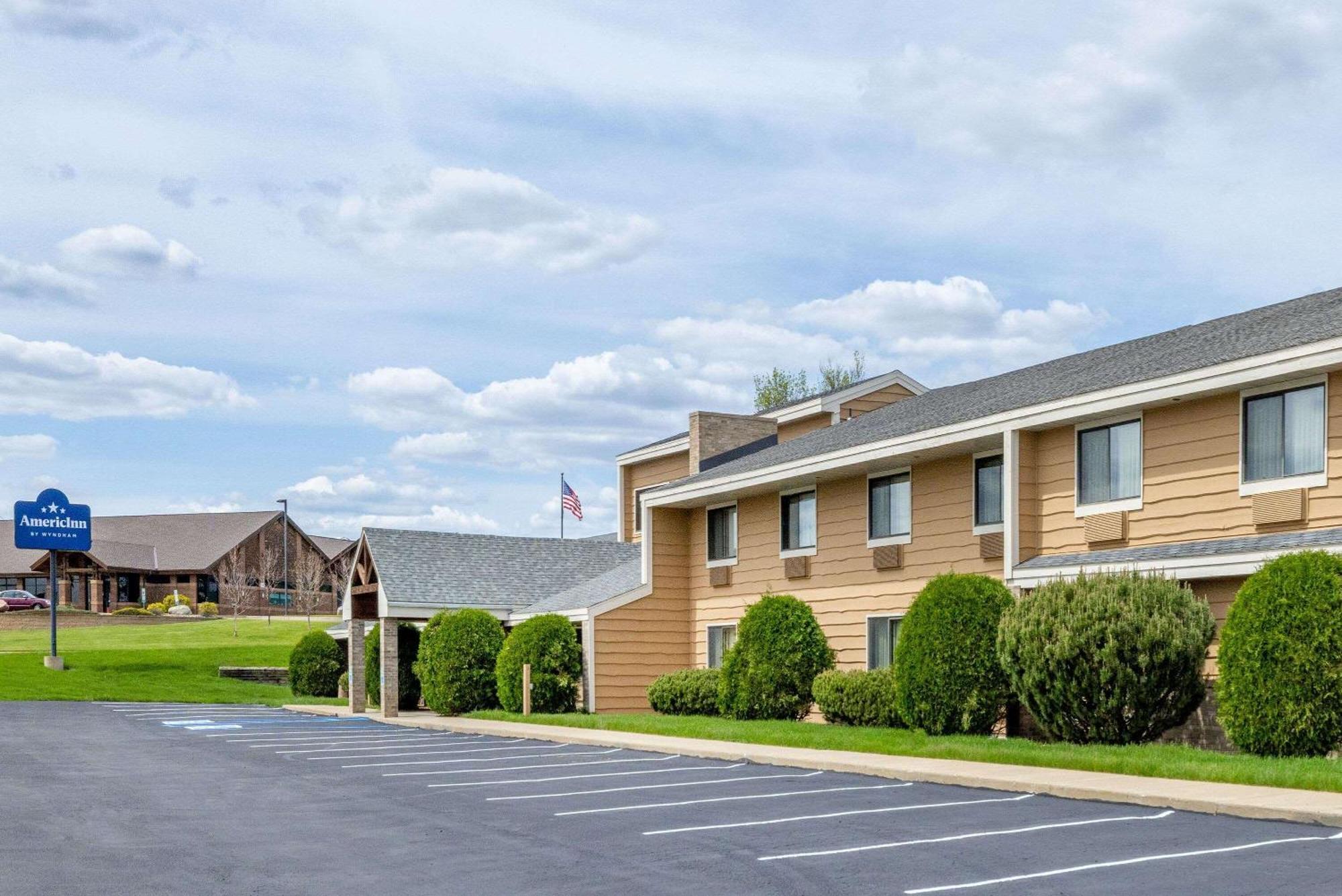 Americinn By Wyndham Dickinson Eksteriør bilde